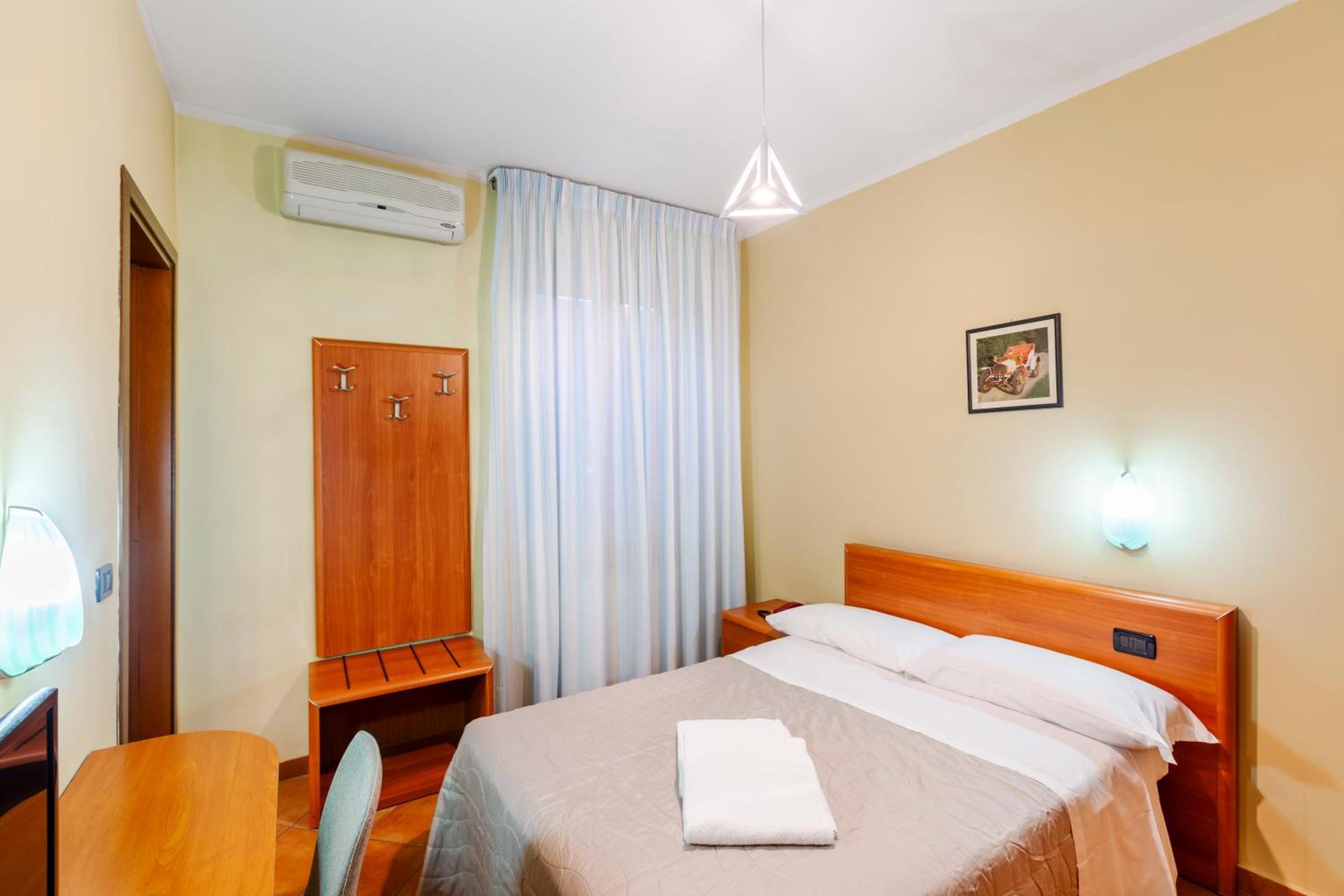 Hotel Castello Турин Экстерьер фото